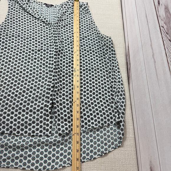 NYDJ Women's Sleeveless Button Down Blouse V Neck Size XL - Picture 5 of 6